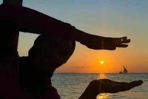 Zanzibar: Solnedgangscruise med tradisjonell musikk