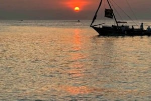 Sansibar: Dau-Fahrt bei Sonnenuntergang in Nungwi & Kendwa