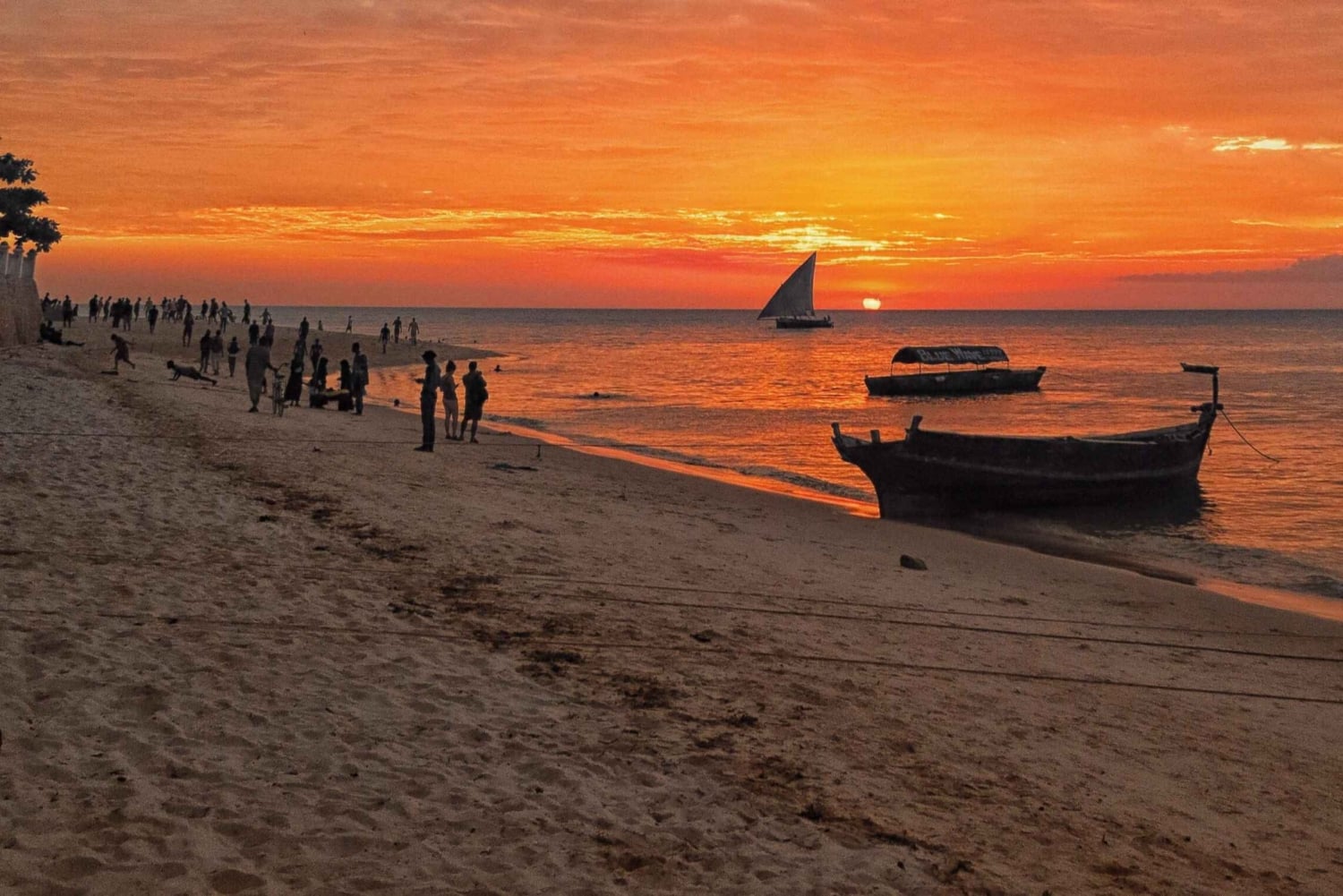 Zanzibar: Sunset Dhow Cruise with Pickup & Drop-off