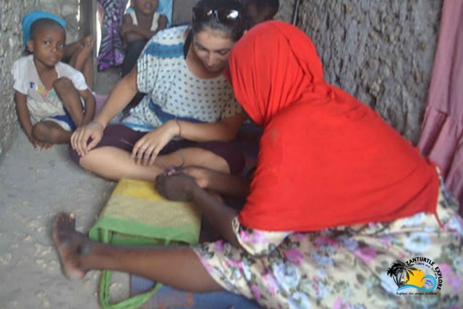 Zanzibar: Tazari Village Tour and Swimming with Turtles