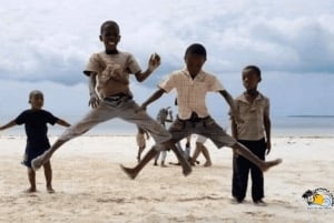 زنجبار: جولة مطعم ذا روك والسباحة في كهف كوزا