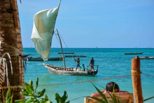 Zanzibar: Traditional Fishing Boat Tour with Transfer