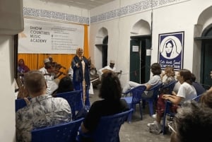 Занзибар: традиционное живое выступление с музыкой таараб