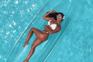 Sesión de fotos con dron en kayak transparente en Zanzíbar