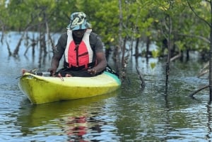 Zanzibar: Uzi Island Kayak Expedition
