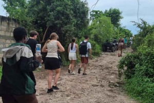ZANZIBAR : aventure en kayak dans la mangrove d'Uzi et visite du village