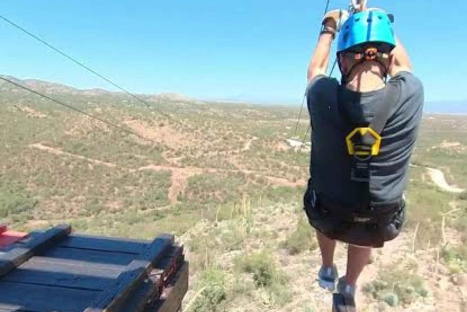 ザンジバル：マシンギニ森とスパイス農園でジップラインアドベンチャーをお楽しみください。