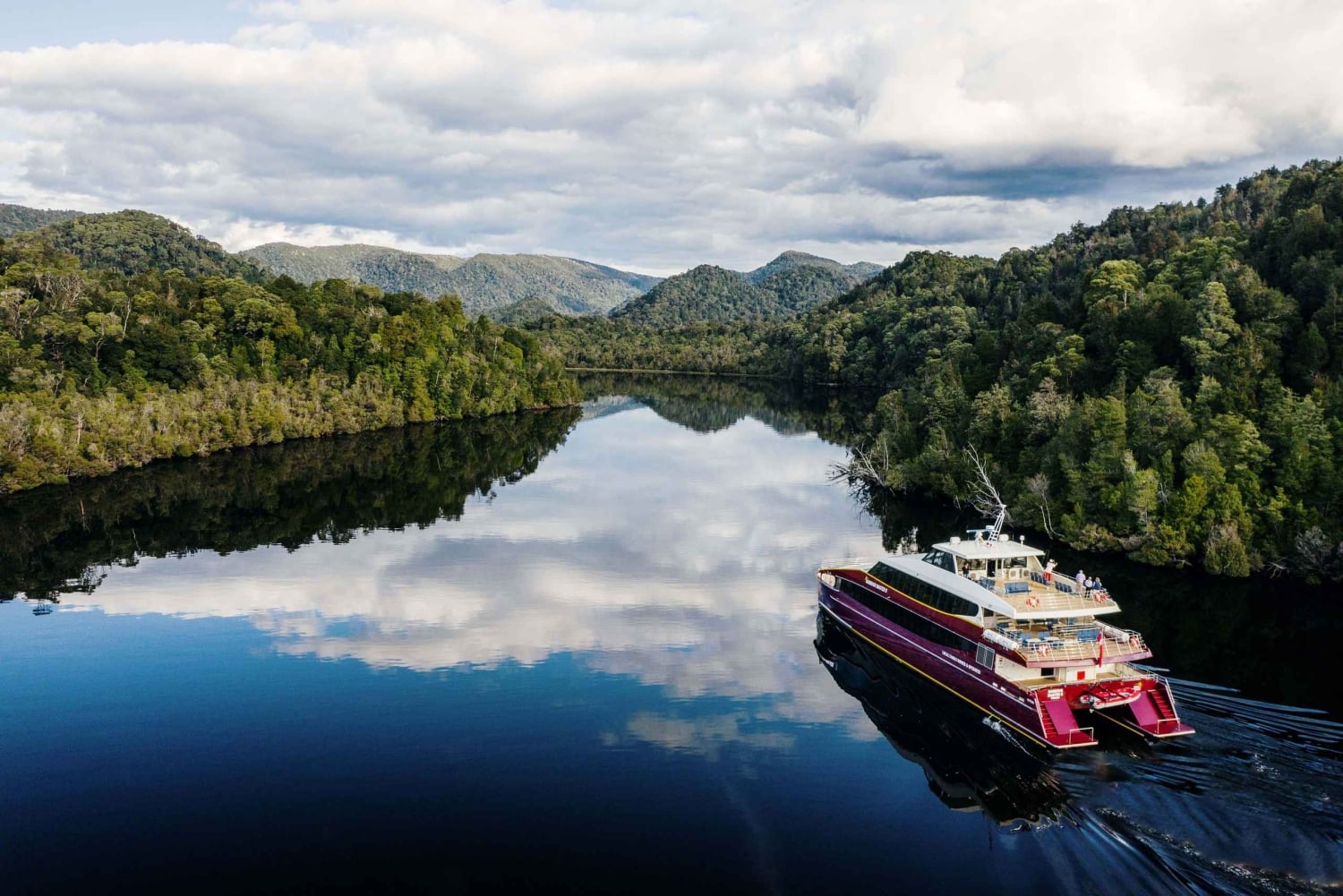 Strahan: World Heritage Cruise on Gordon River with Lunch