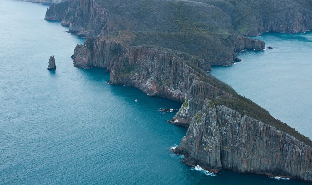 Tasman Peninsula. Copyright: Tourism Tasmania & James Emms