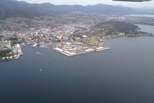 20 minuters flygning med flygplan från Hobart