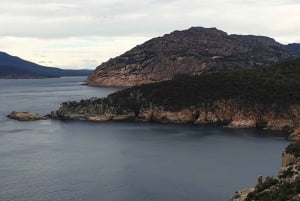 6D5N Tasmania Unveiled: Discovering Icons and Hidden Gems