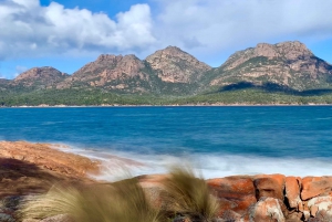 From Hobart: Iconic East Coast Day Trip to Wineglass Bay