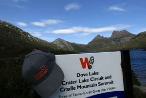 Launceston: Cradle Mountain National Park Day Trip with Hike