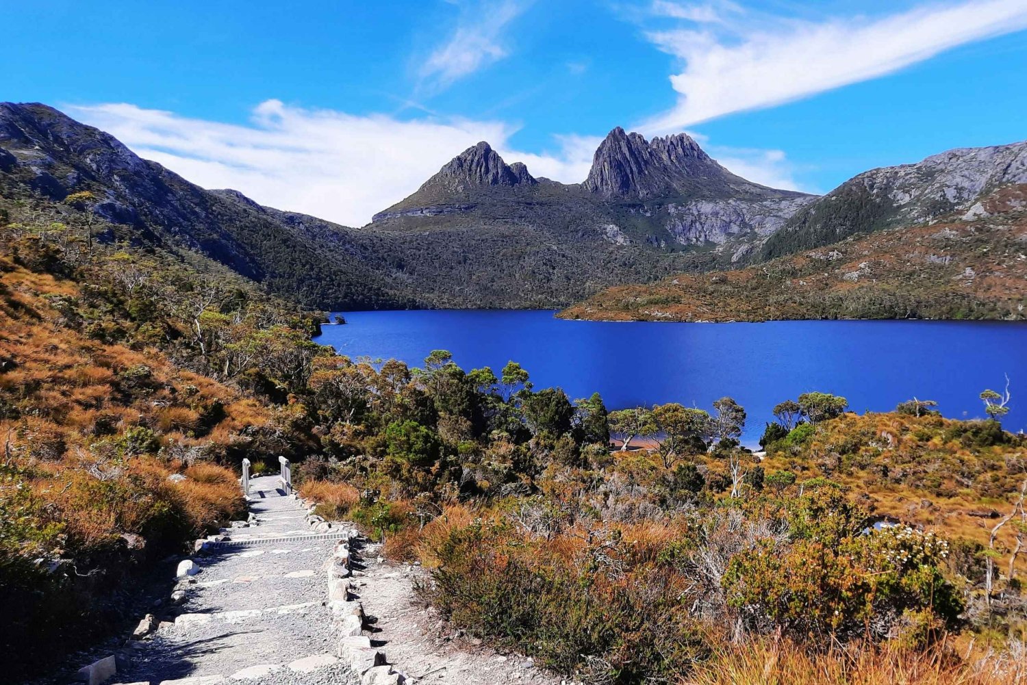 Launcestonista: Sheffieldin muraalit ja Cradle Mountain -päiväretki