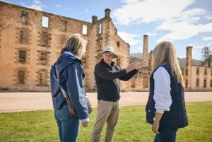Hobart: Port Arthur, Tasman, Gin, Oysters, Chocolate & lunch