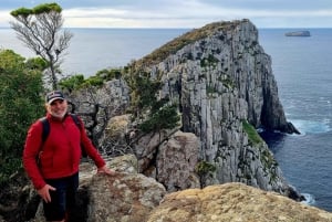Hobart: Wineglass Bay & Cape Hauy: 2Day Coastal Walking Tour