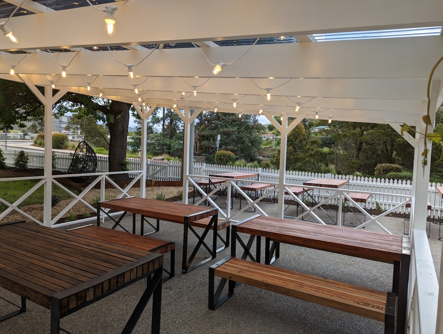 Lost Captain Restaurant & Taphouse