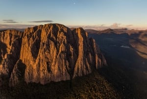 Hobart: Vuela y Navega por la Zona Salvaje del Suroeste con Almuerzo