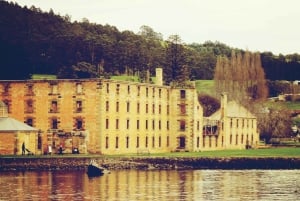 From Hobart: Port Arthur, Richmond, & Tasman Peninsula Tour