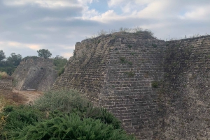 カイサリア、ハイファ、アッコ、ロシュ・ハニクラを巡る終日プライベートツアー