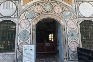 カイサリア、ハイファ、アッコ、ロシュ・ハニクラを巡る終日プライベートツアー