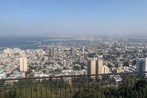 カイサリア、ハイファ、アッコ、ロシュ・ハニクラを巡る終日プライベートツアー