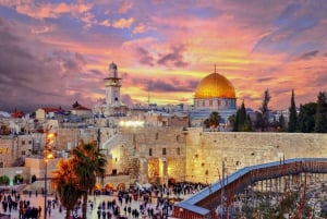 De excursão pela cidade velha e nova de Jerusalém