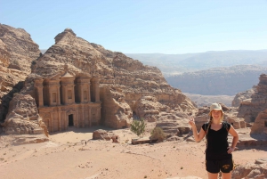 From Tel Aviv: Petra 2-Day Tour