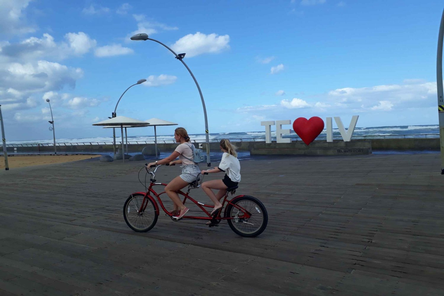 Tel Aviv: 2-Hour City, Park & Beach Easy Bicycle Tour