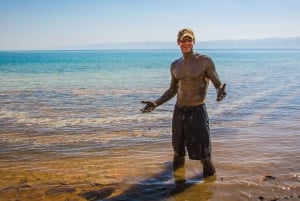 Tel Aviv: Meio dia na praia privada do Mar Morto - pequenos grupos