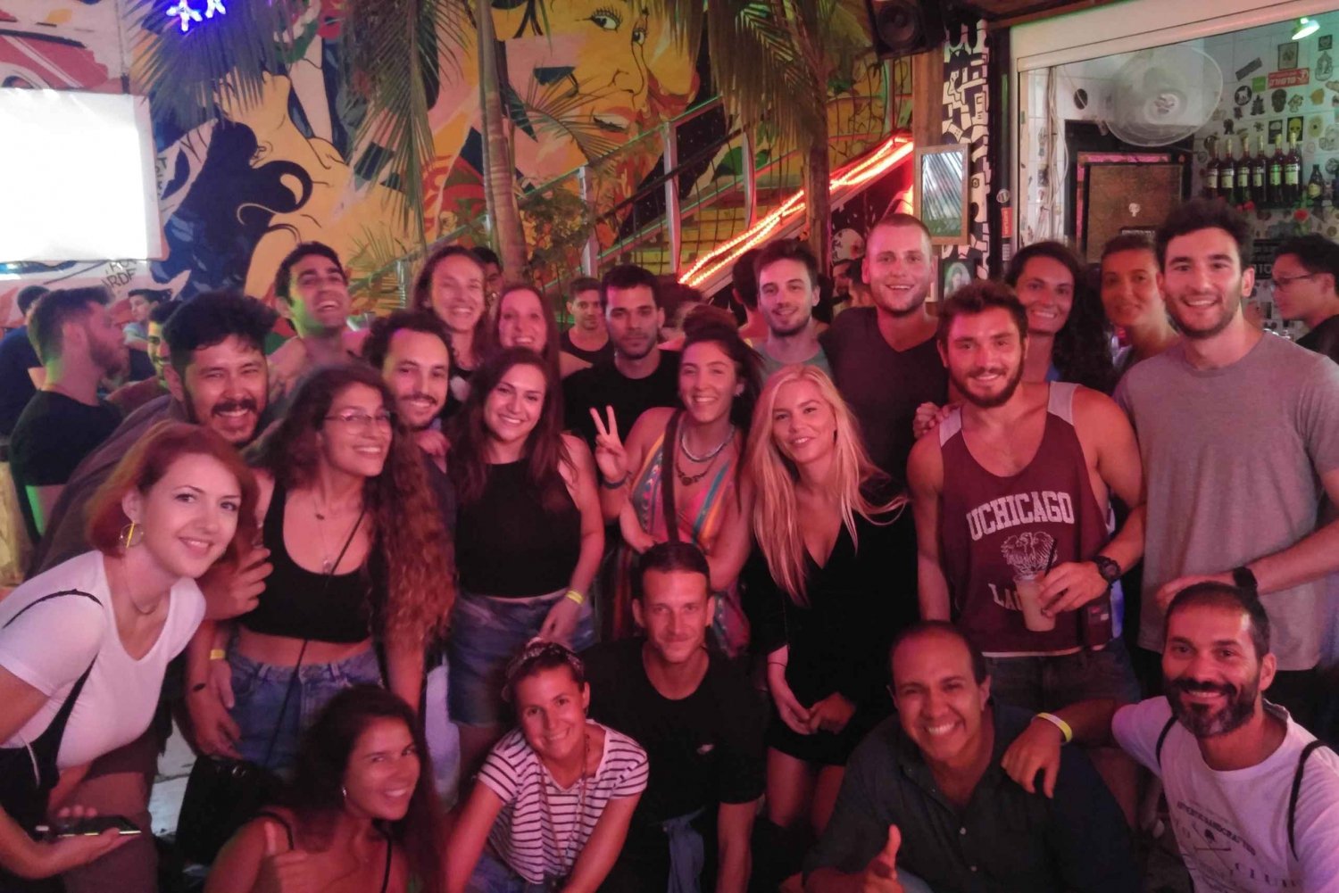 Tel Aviv: Pub Crawl and Nightlife Tour with Shots