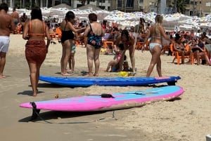 Tel Aviv: Aulas de surfe profissional no Beach Club TLV