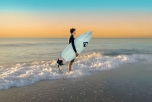 Tel Aviv: noleggio tavola da surf o boogie board al Beach Club