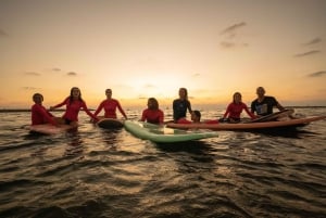Tel Aviv: verhuur van surfplanken of boogieboards bij Beach Club