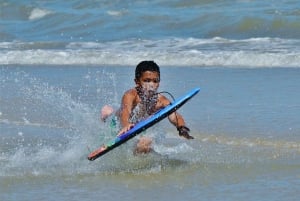 Tel Aviv: Utleie av surfebrett eller boogiebrett på Beach Club