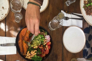 Tel Aviv: Vegan Food & History Tour in English with Tastings