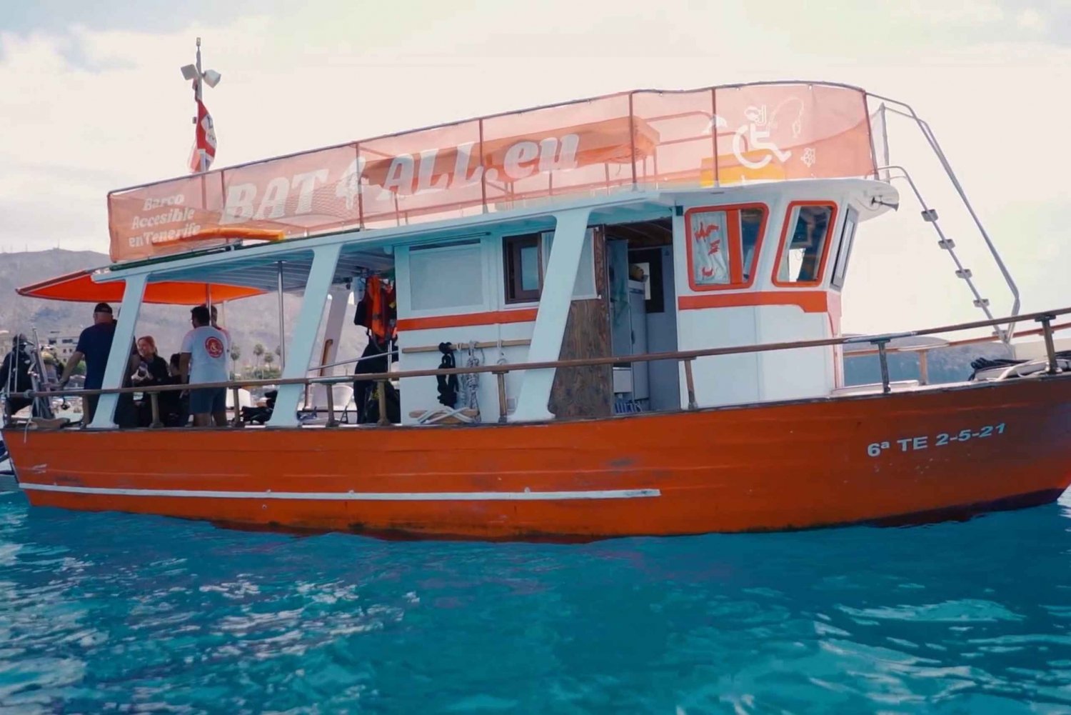 3 uur privétour of gedeelde tour naar toegankelijke boot en Canarische Eilanden