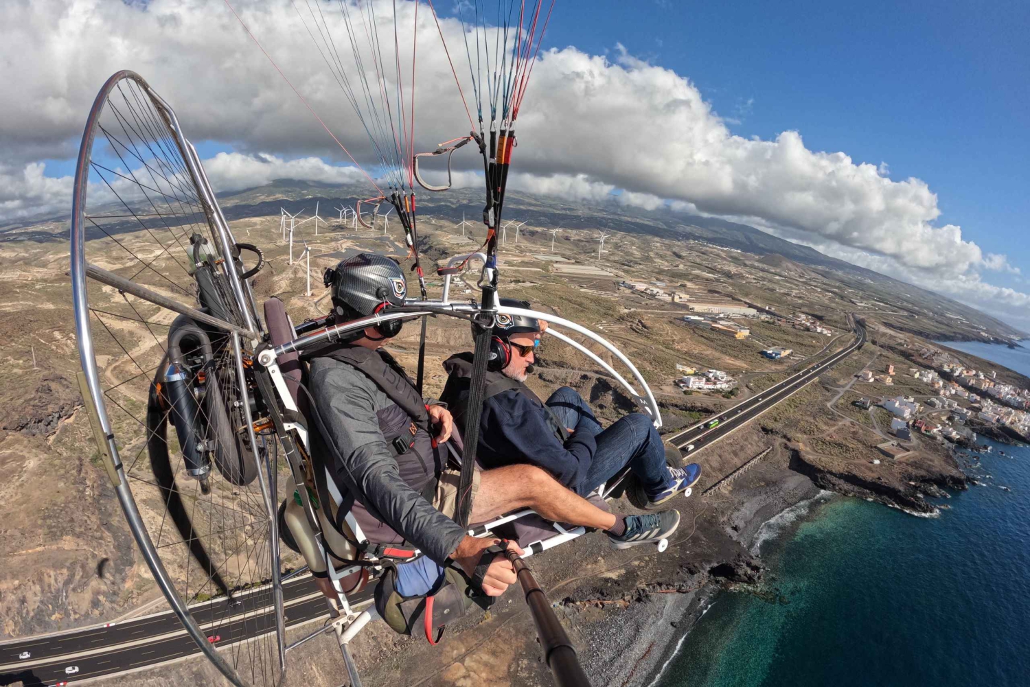 Adeje: Paratrike Flying Tour med upphämtning på hotell och foton
