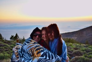 Expérience astronomique sur le Teide avec coucher de soleil, observation des étoiles et dîner