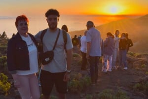 Expérience astronomique sur le Teide avec coucher de soleil, observation des étoiles et dîner