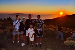 Expérience astronomique sur le Teide avec coucher de soleil, observation des étoiles et dîner