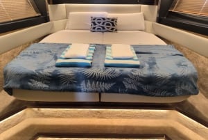 Cádiz: Bay of Cádiz Luxury Motor Boat Cruise