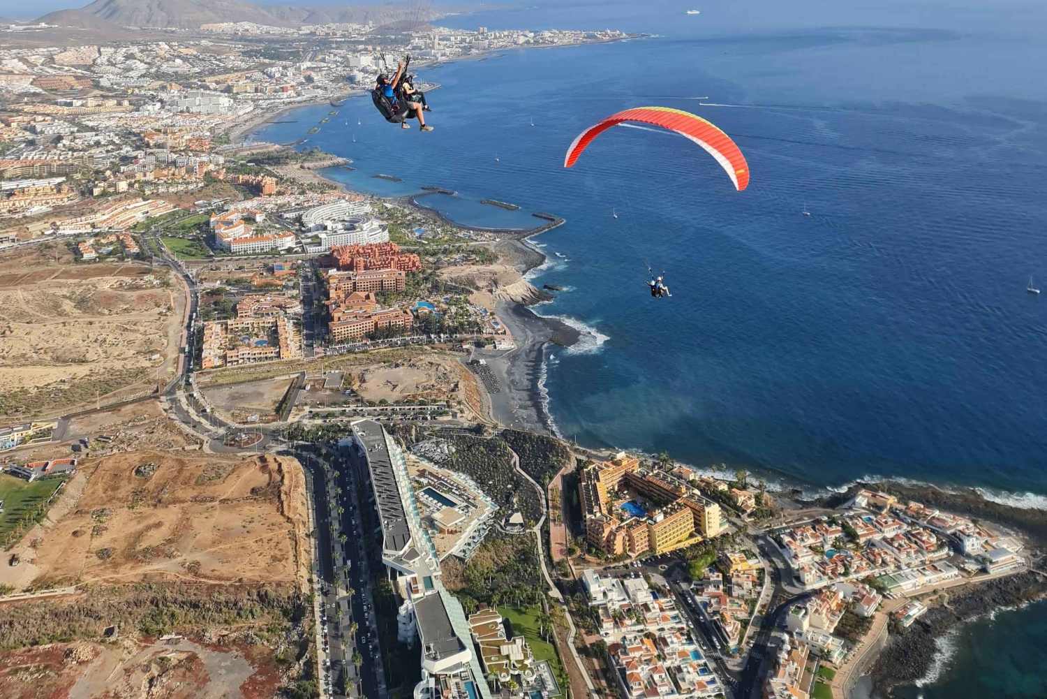 Costa Adeje, Paragliding med upphämtningsservice och 5 gratis bilder!