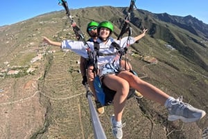 Costa Adeje, Paragliding with pickup service and 5 free photos!