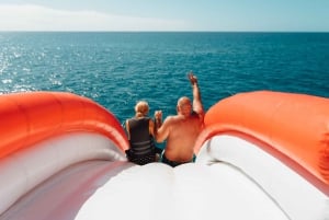 Costa Adeje: Privater Yachttrip mit Wassersport und Rutschen