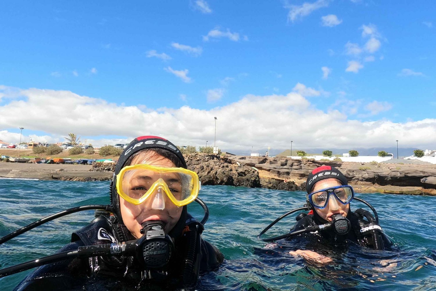 Discover Scuba Diving in the ocean with Pictures and Snacks