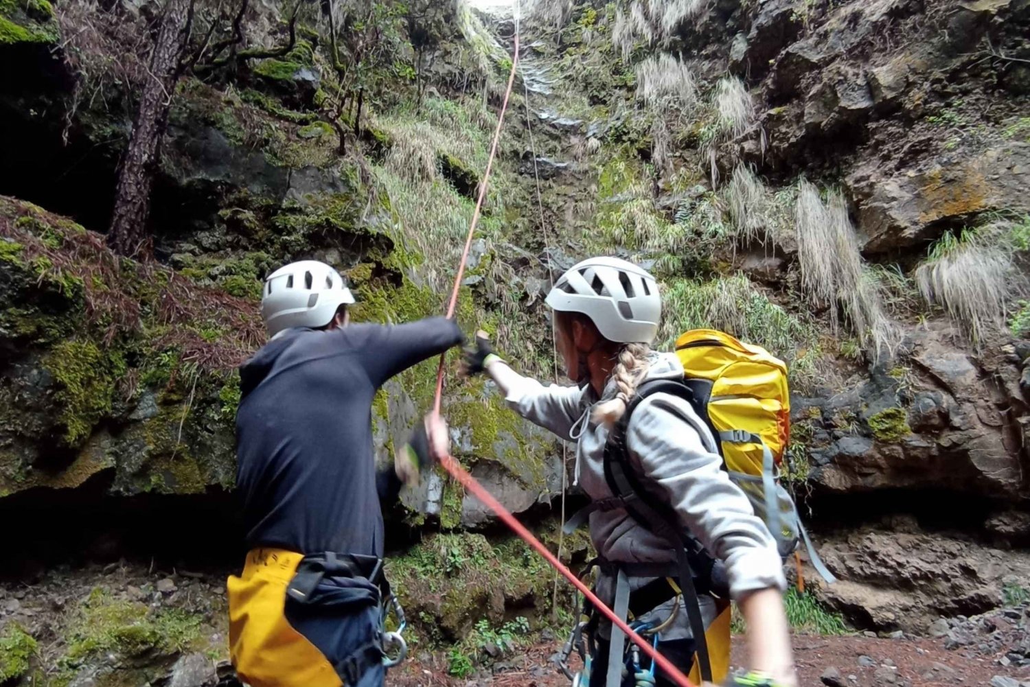 Dry canyoning Chimoche