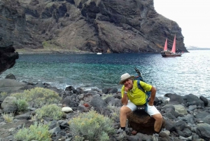 From Puerto de La Cruz: Hike & Boat Ride to Antequera Beach