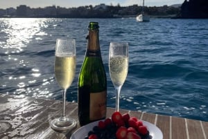 Круиз для гурманов на закате с наблюдением за китами