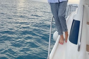 Круиз для гурманов на закате с наблюдением за китами